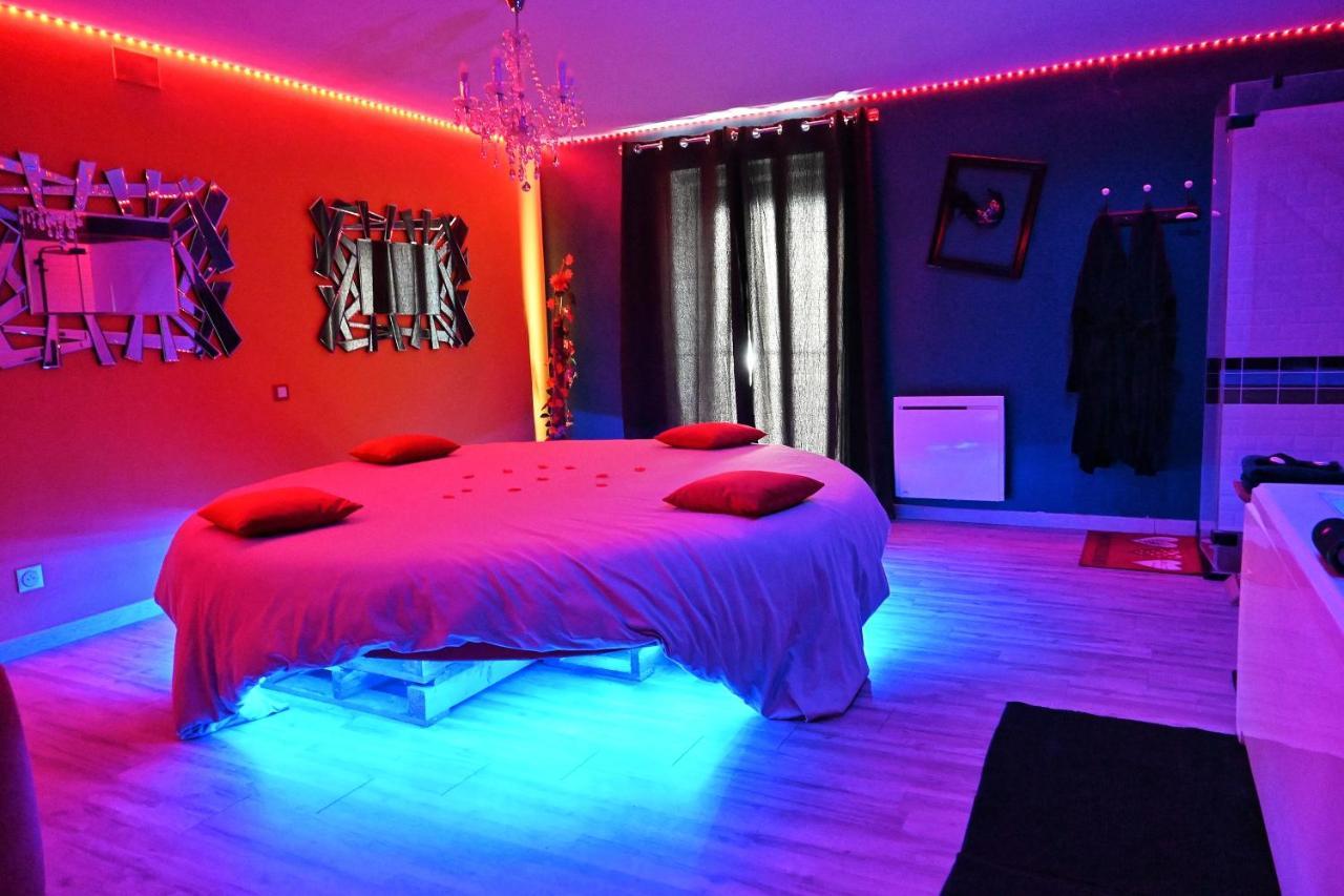 Nuit Insolite-Room Love Saint-Germain  Dış mekan fotoğraf