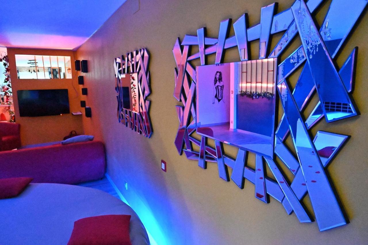 Nuit Insolite-Room Love Saint-Germain  Dış mekan fotoğraf